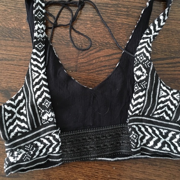 UO staring at stars embroidered halter crop top friendship top bustier - Picture 5 of 8
